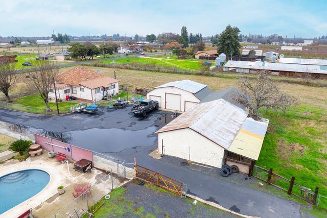 4460 Mountain View Rd, Hughson, CA 95326