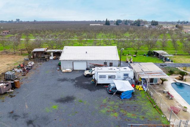 4460 Mountain View Rd, Hughson, CA 95326