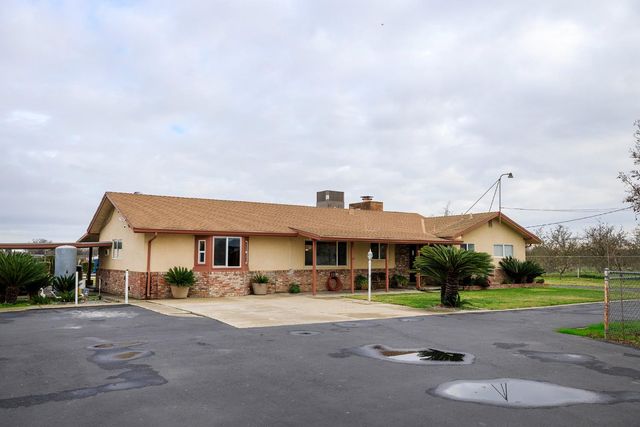 4460 Mountain View Rd, Hughson, CA 95326