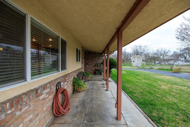 4460 Mountain View Rd, Hughson, CA 95326