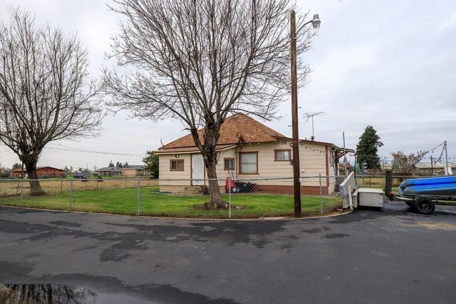 4460 Mountain View Rd, Hughson, CA 95326