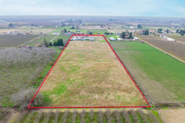 4460 Mountain View Rd, Hughson, CA 95326