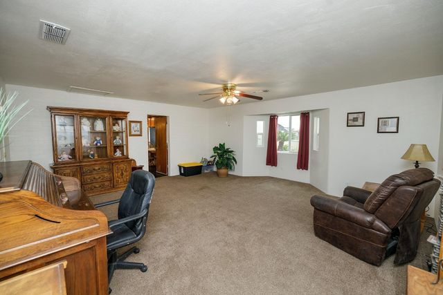 4460 Mountain View Rd, Hughson, CA 95326