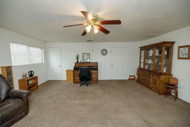 4460 Mountain View Rd, Hughson, CA 95326