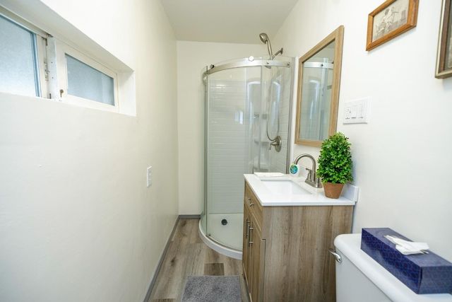 4460 Mountain View Rd, Hughson, CA 95326