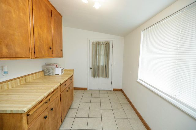 4460 Mountain View Rd, Hughson, CA 95326