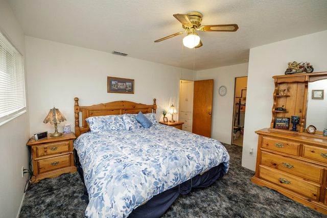 4460 Mountain View Rd, Hughson, CA 95326