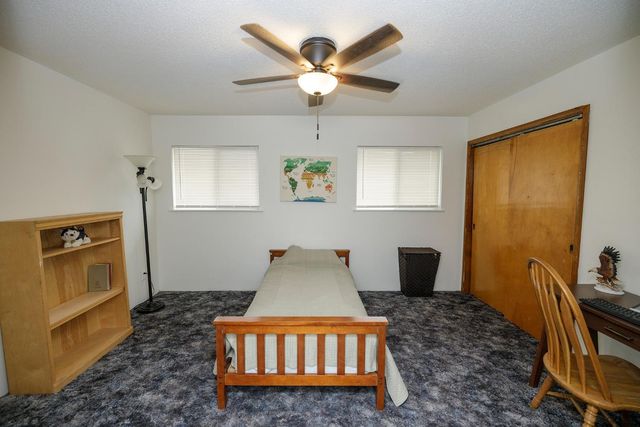 4460 Mountain View Rd, Hughson, CA 95326