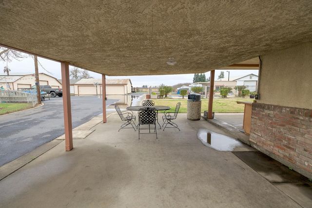 4460 Mountain View Rd, Hughson, CA 95326