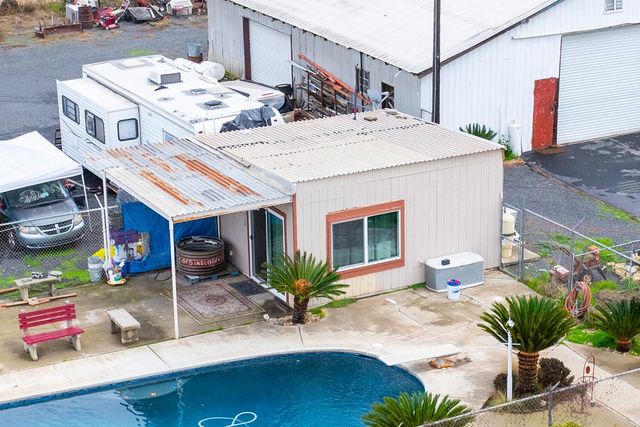 4460 Mountain View Rd, Hughson, CA 95326