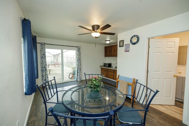 4460 Mountain View Rd, Hughson, CA 95326