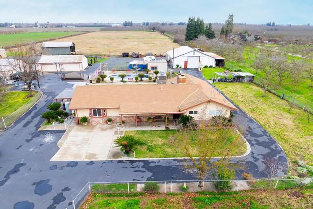 4460 Mountain View Rd, Hughson, CA 95326