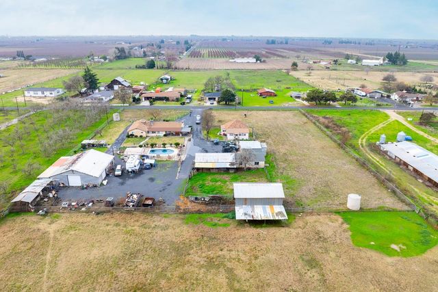 4460 Mountain View Rd, Hughson, CA 95326