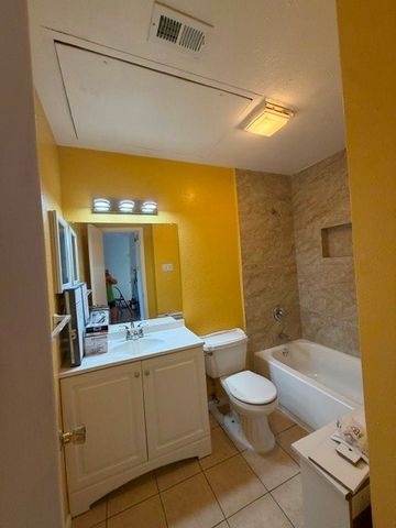 8601 Park Lane 422, Dallas, TX 75231
