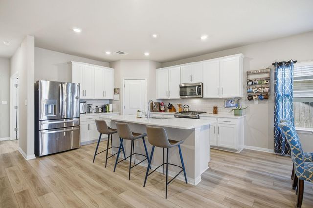 14000 Heartland DR, Manor, TX 78653