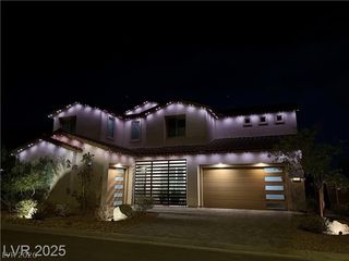 212 Harris Peak Street, Las Vegas, NV 89138
