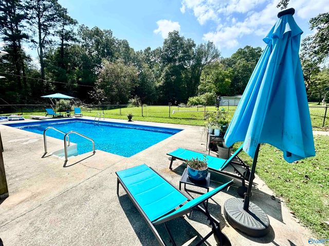 4010 Tabor Road, Gadsden, AL 35904