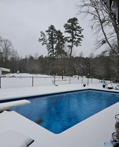 4010 Tabor Road, Gadsden, AL 35904