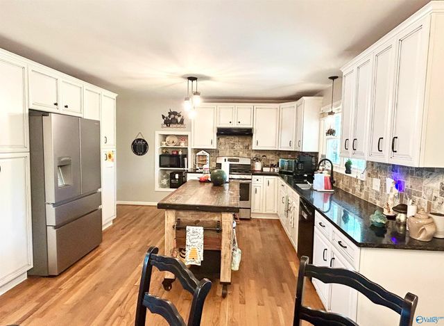 4010 Tabor Road, Gadsden, AL 35904