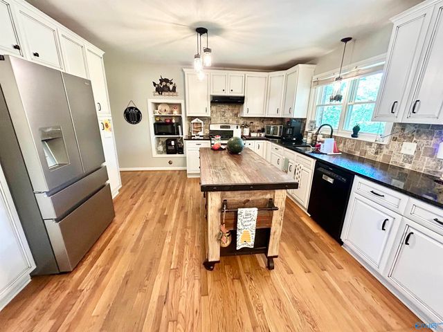 4010 Tabor Road, Gadsden, AL 35904