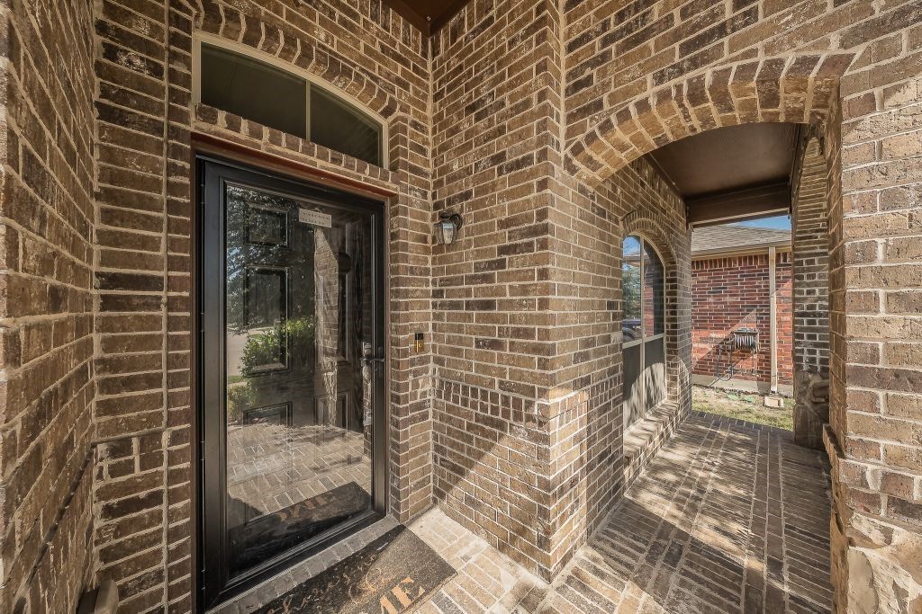 2840 Candace Drive, Grand Prairie, TX 75051 — photo 4