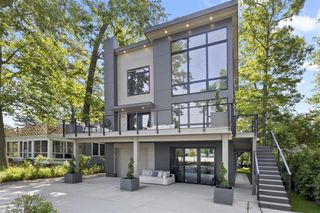 11160 Marquette Dr, New Buffalo, MI 49117