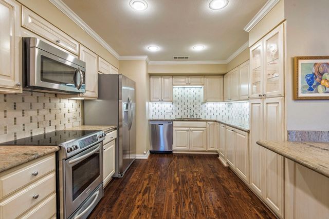 5200 Keller Springs Road 520, Dallas, TX 75248