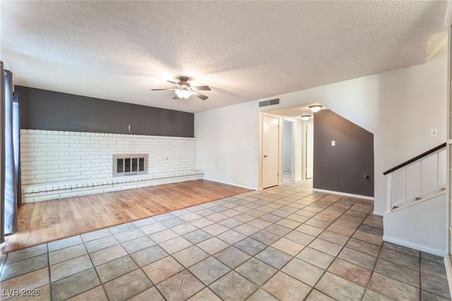 8704 Isola Drive, Las Vegas, NV 89117