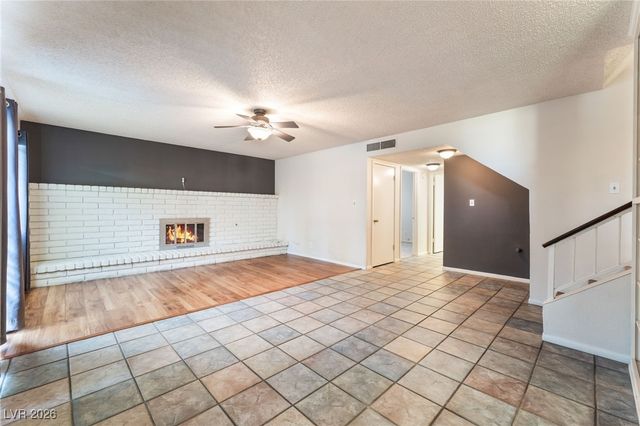 8704 Isola Drive, Las Vegas, NV 89117