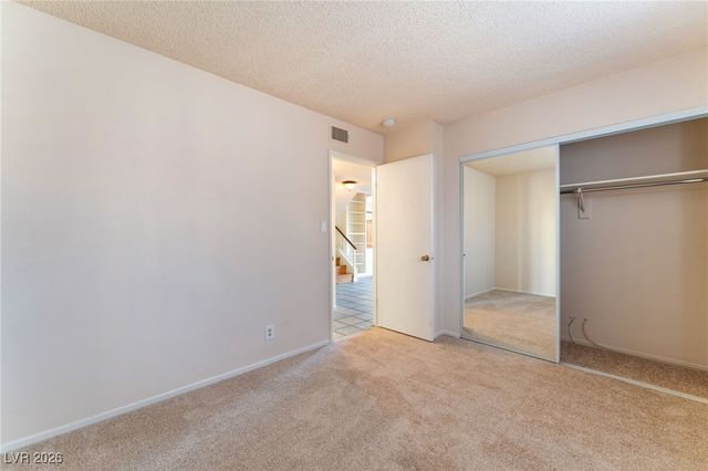 8704 Isola Drive, Las Vegas, NV 89117