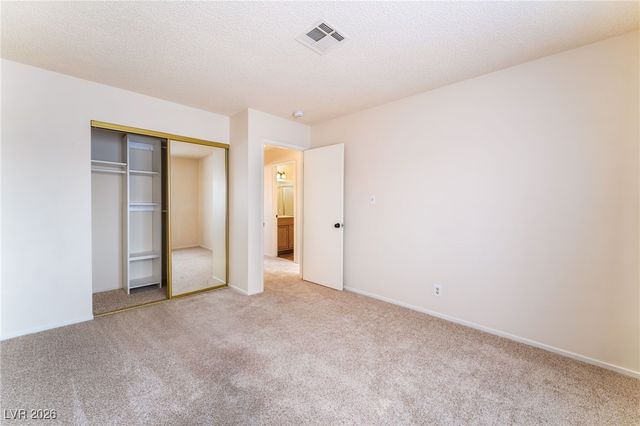 8704 Isola Drive, Las Vegas, NV 89117