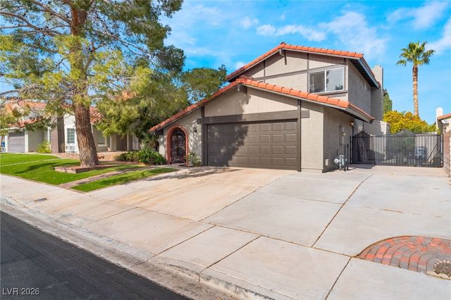 8704 Isola Drive, Las Vegas, NV 89117