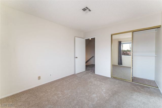 8704 Isola Drive, Las Vegas, NV 89117