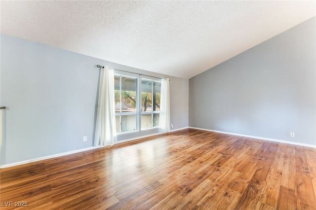 8704 Isola Drive, Las Vegas, NV 89117