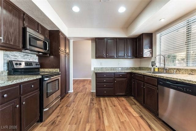 8704 Isola Drive, Las Vegas, NV 89117