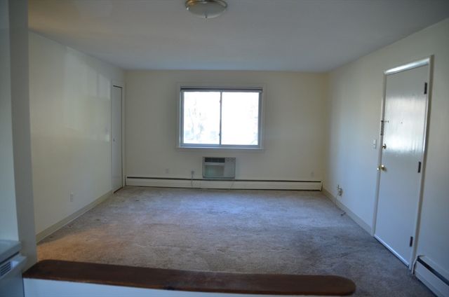 41 Lionel Ave D, Waltham, MA 02452