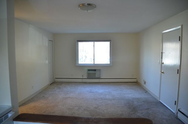 41 Lionel Ave D, Waltham, MA 02452