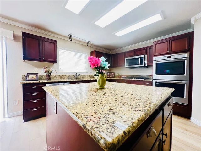 12270 Mesa Grove Drive, Riverside, CA 92503