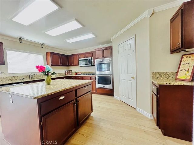 12270 Mesa Grove Drive, Riverside, CA 92503