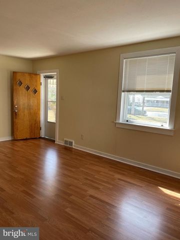 1112 PARKWAY AVE, Ewing, NJ 08618