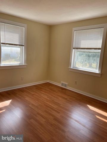 1112 PARKWAY AVE, Ewing, NJ 08618