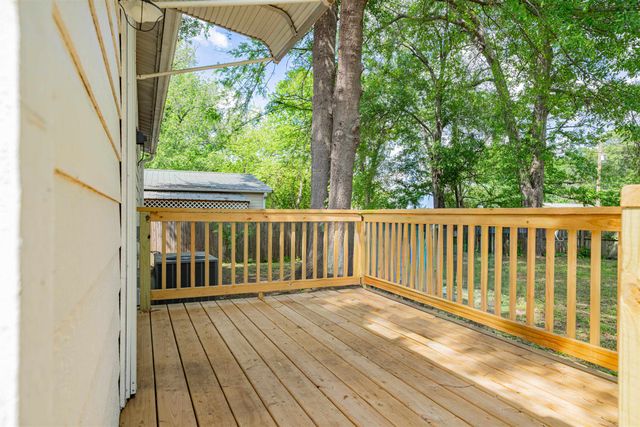 405 Bates St, Kilgore, TX 75662