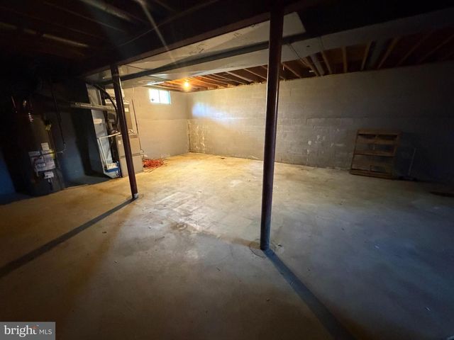 35 WILTONS LANDING RD, Sicklerville, NJ 08081