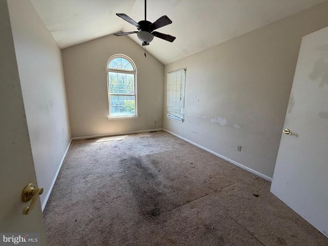 35 WILTONS LANDING RD, Sicklerville, NJ 08081