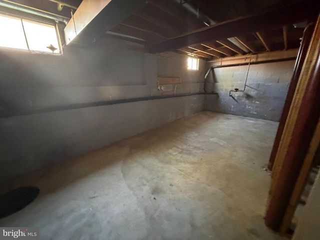 35 WILTONS LANDING RD, Sicklerville, NJ 08081