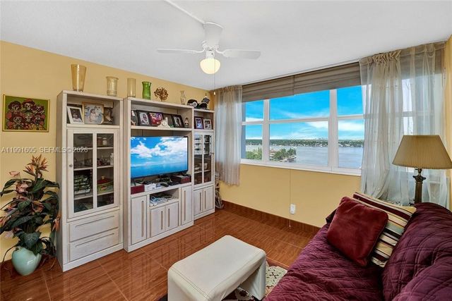 1400 S Ocean Drive 1004, Hollywood, FL 33019