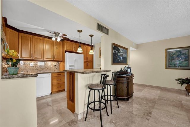 1400 S Ocean Drive 1004, Hollywood, FL 33019