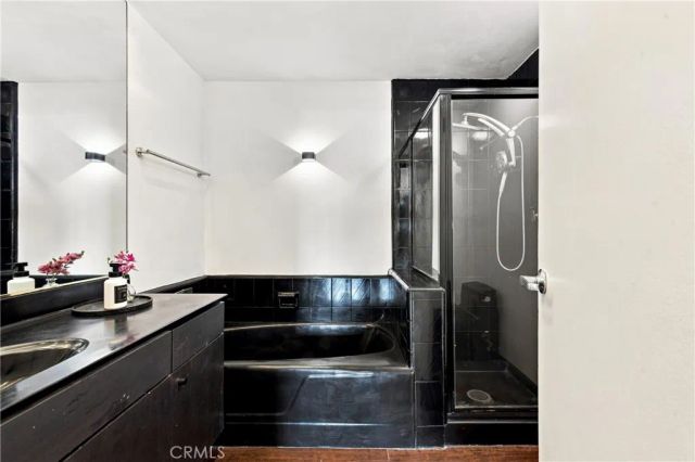 7250 Franklin Avenue 804, Los Angeles, CA 90046