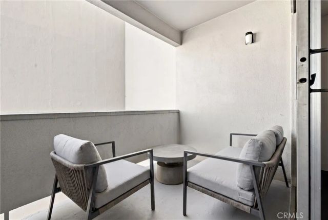 7250 Franklin Avenue 804, Los Angeles, CA 90046