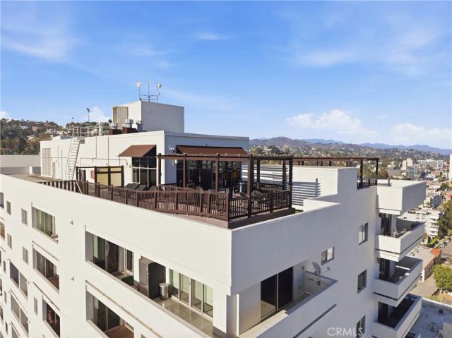 7250 Franklin Avenue 804, Los Angeles, CA 90046